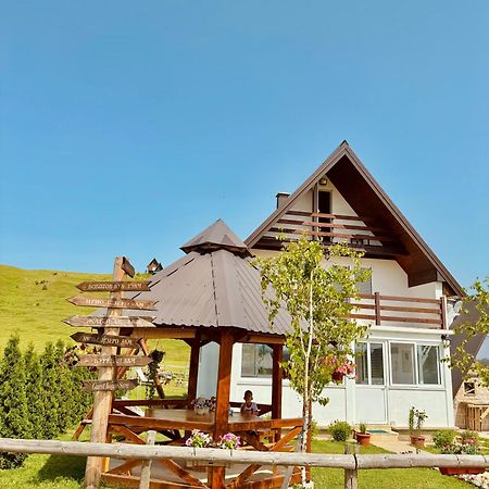 Guest House Sara Žabljak Kültér fotó