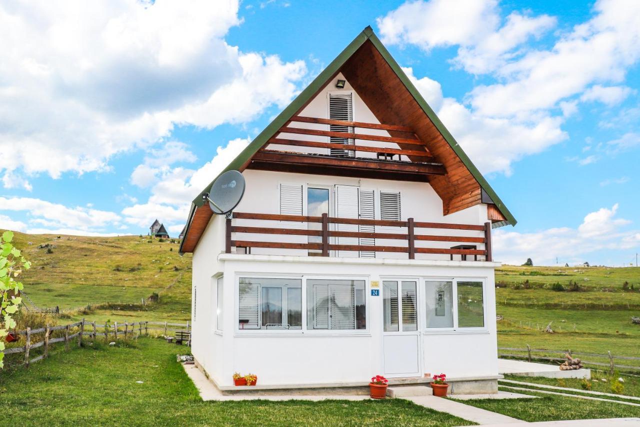 Guest House Sara Žabljak Kültér fotó
