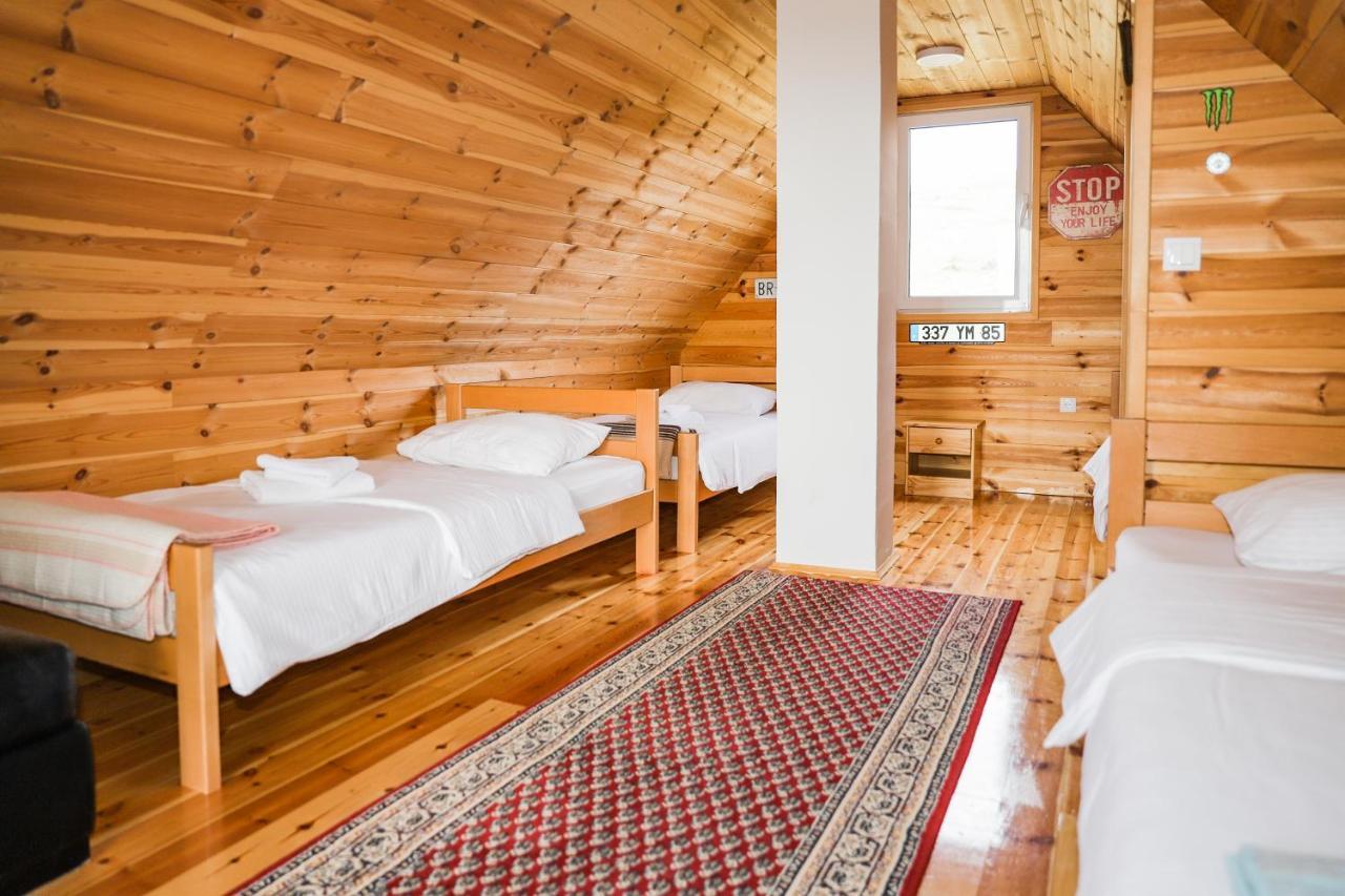 Guest House Sara Žabljak Kültér fotó