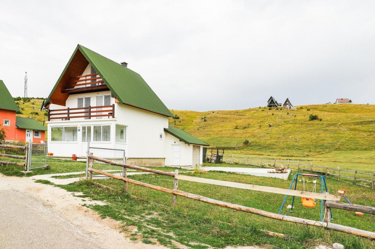 Guest House Sara Žabljak Kültér fotó