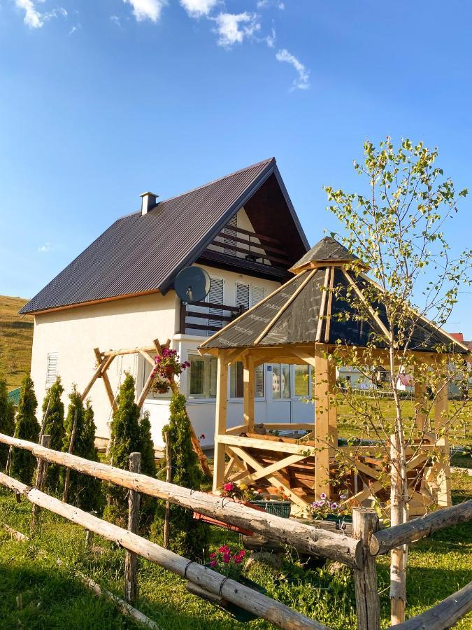 Guest House Sara Žabljak Kültér fotó