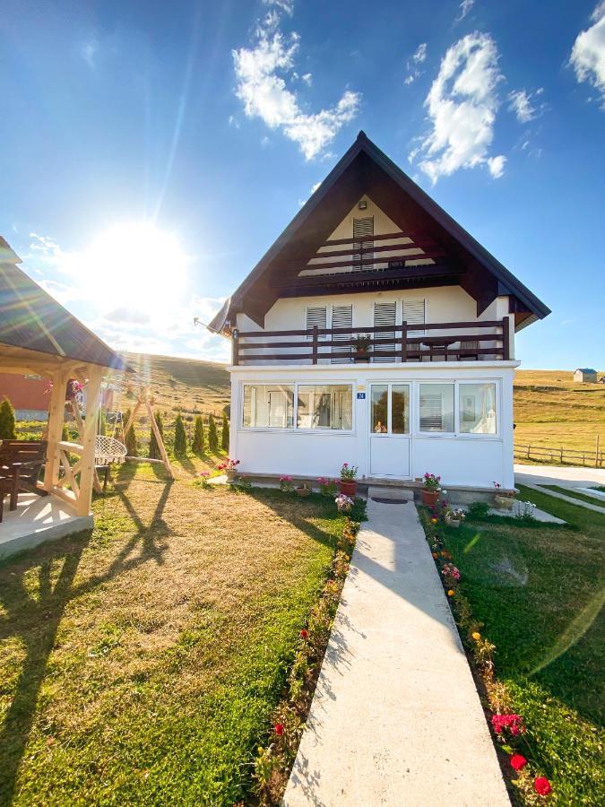 Guest House Sara Žabljak Kültér fotó