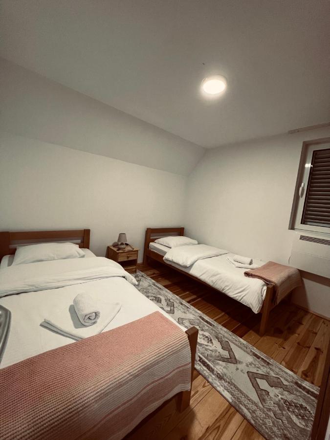 Guest House Sara Žabljak Kültér fotó