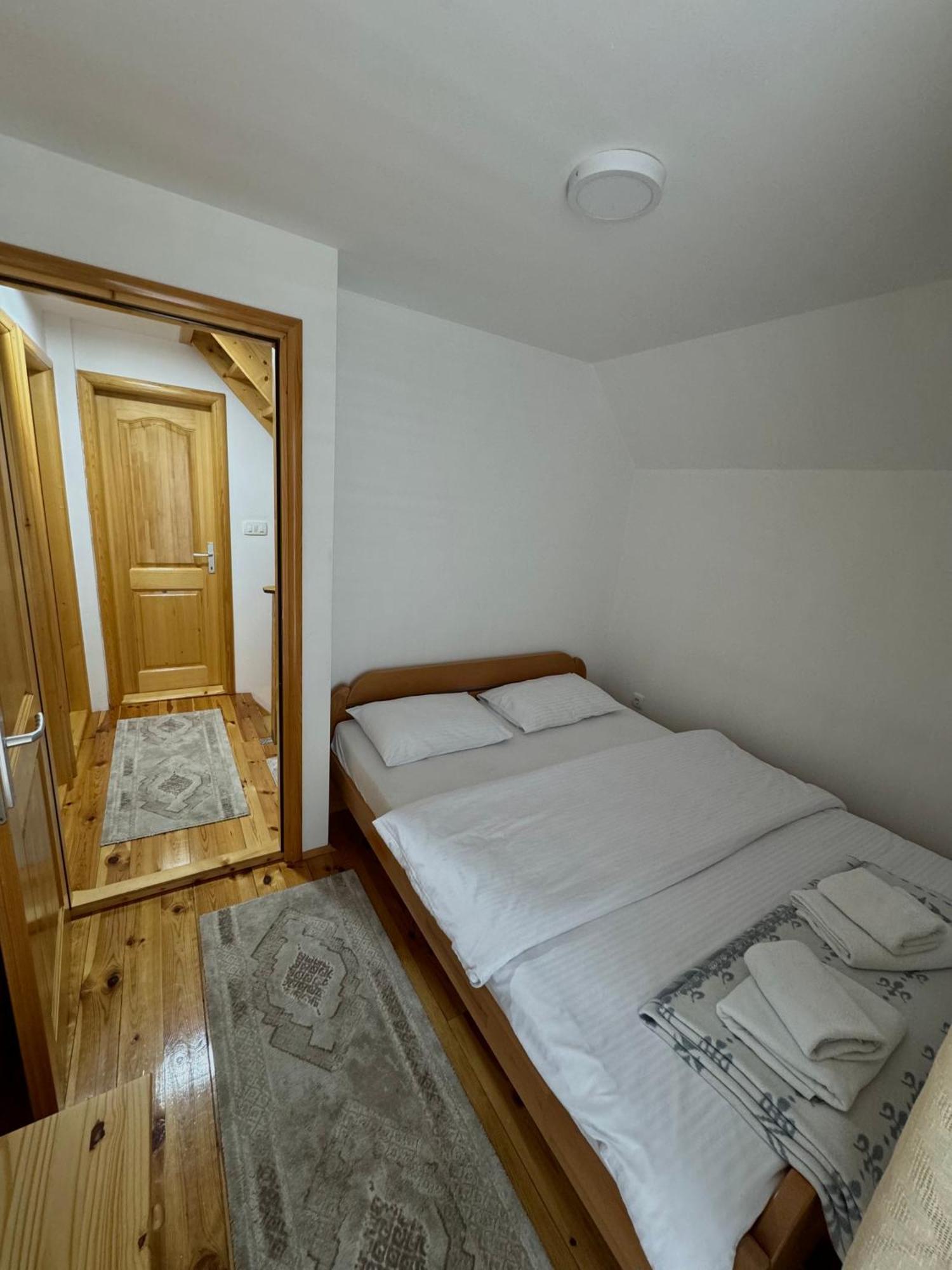Guest House Sara Žabljak Kültér fotó