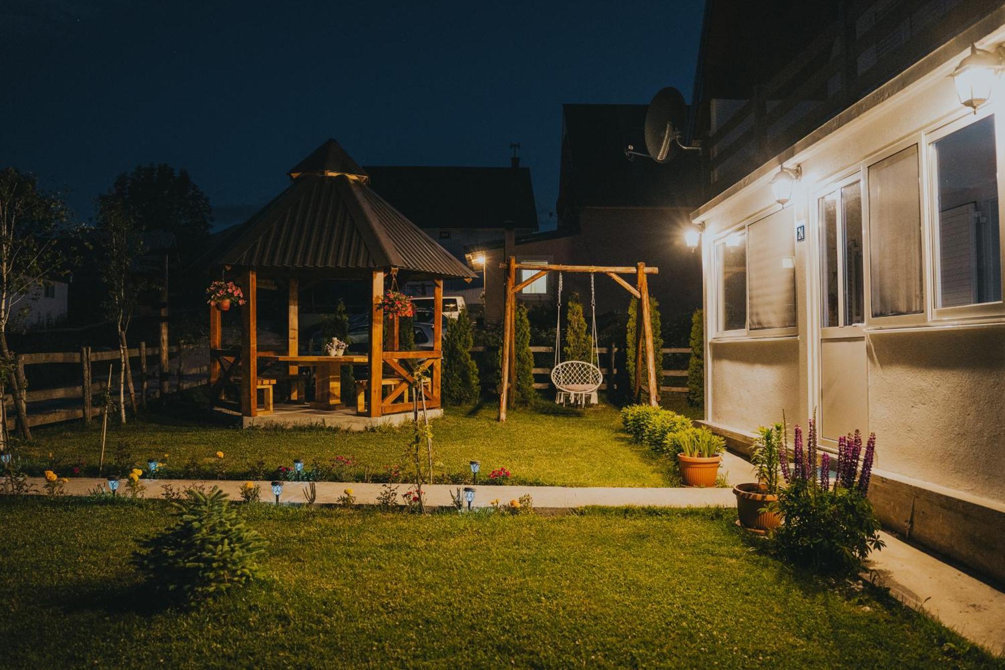 Guest House Sara Žabljak Kültér fotó